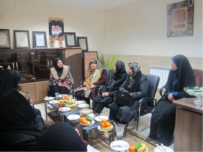 بازدید سرکار خانم نژاد ستاری خیر مدرسه ساز  از آموزشگاه