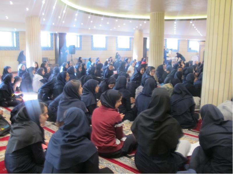 اجرای مولودی به مناسبت میلاد حضرت مهدی (عج)